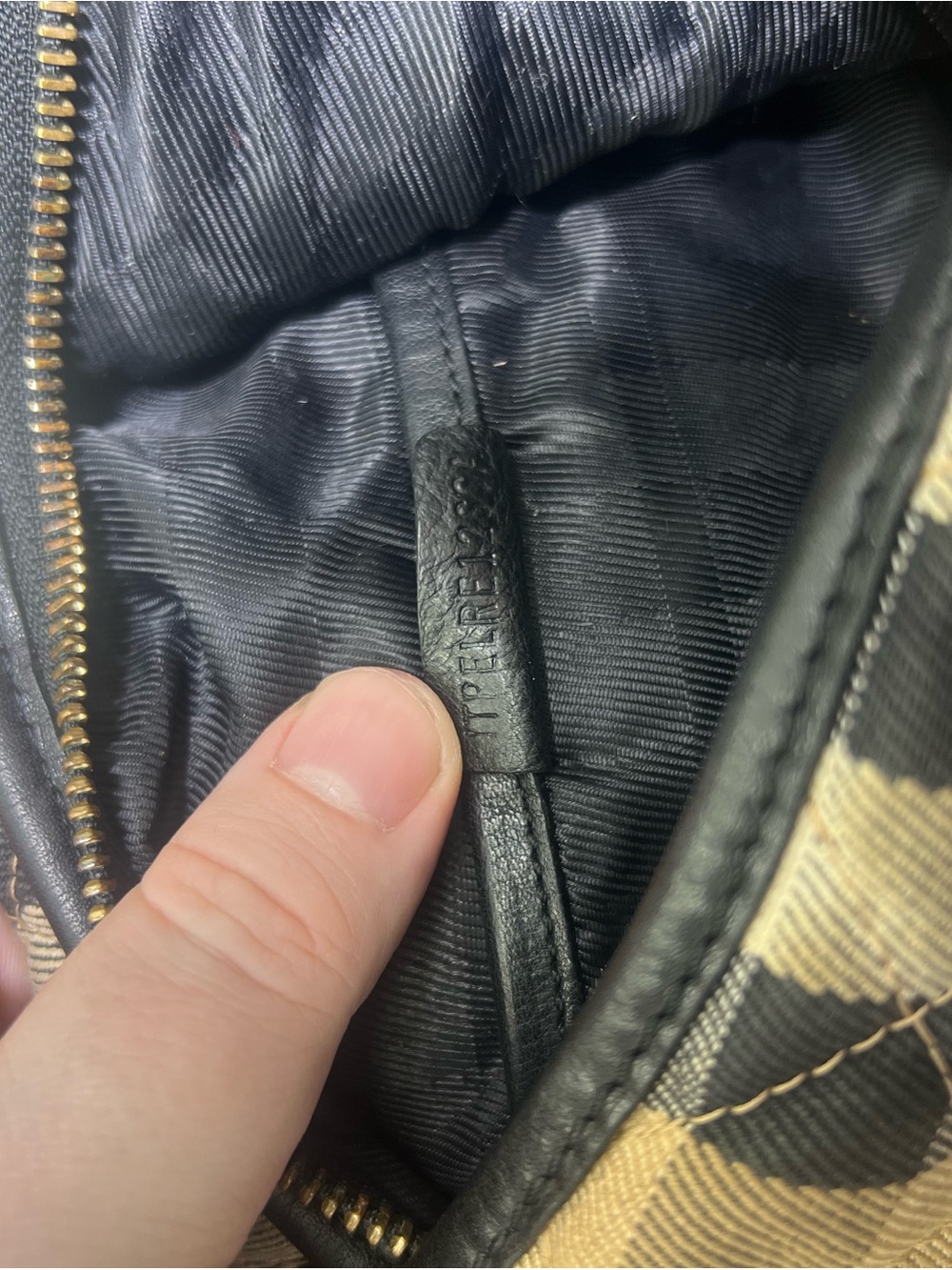 Burberry Beige Check Shoulder Bag with Black Leather Trim and Red Accent - Picture 7 of 15